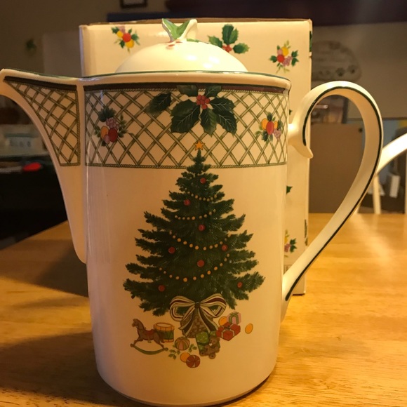 MIKASA COFFEE SERVER. CHRISTMAS STORY, collectible - Picture 6 of 6